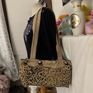 Leopard print tote bag